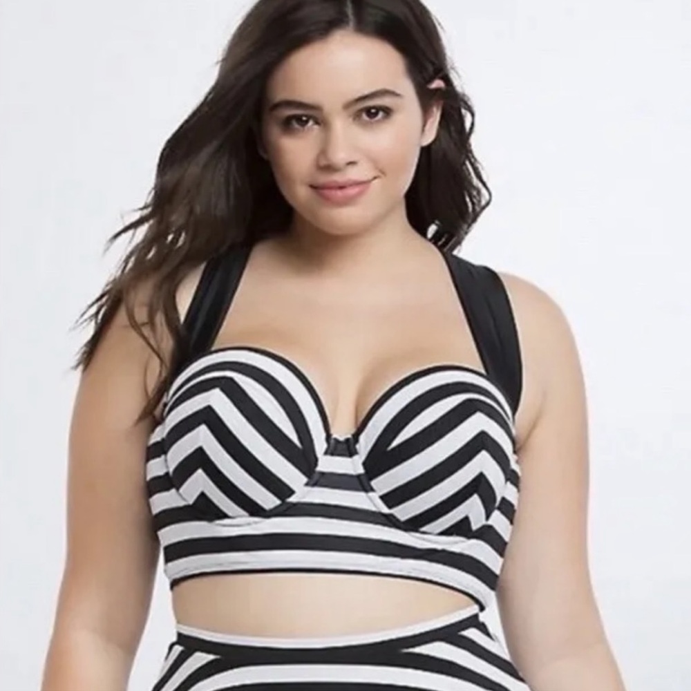 Torrid Black White Strike Bikini Size 0